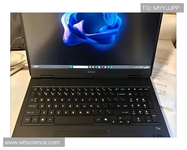 惠普阴影精灵11《英豪联盟》典藏版月底开售，海克斯金色线条装修